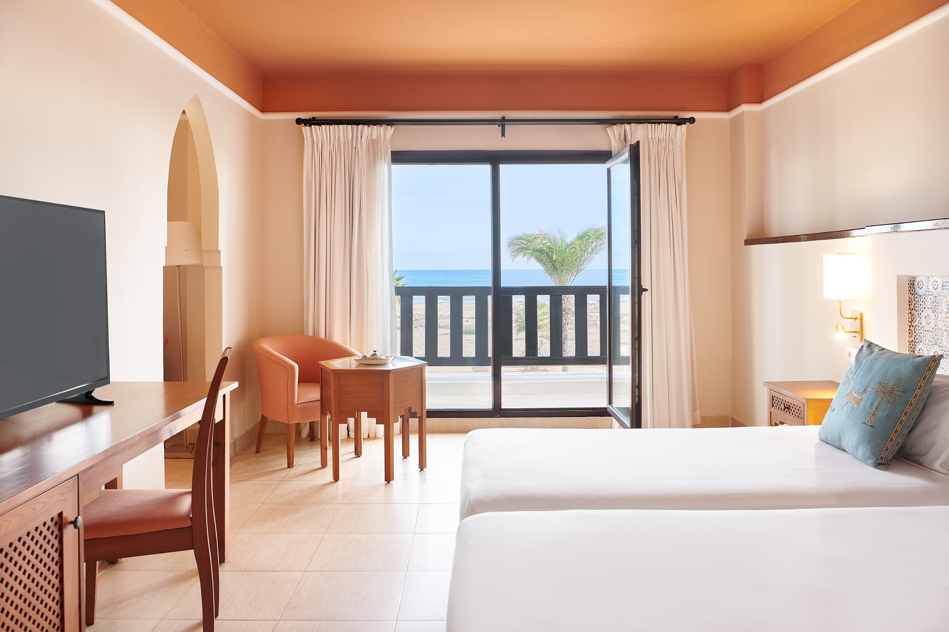 Iberostar Waves Saïdia 5* - komfortne zariadená izba