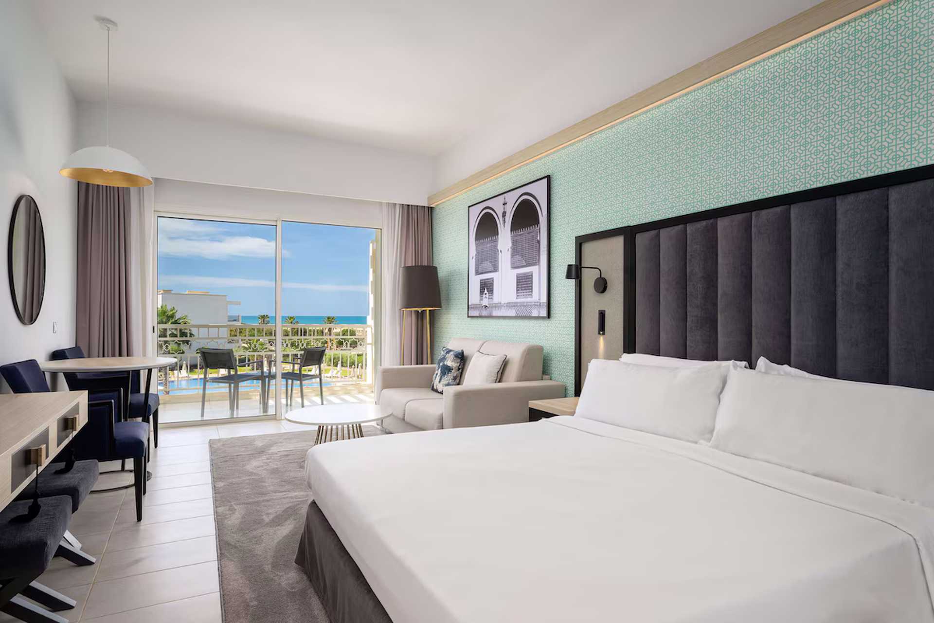 Radisson Blu Resort Saidia Beach 5* - komfortne zariadená superior izba
