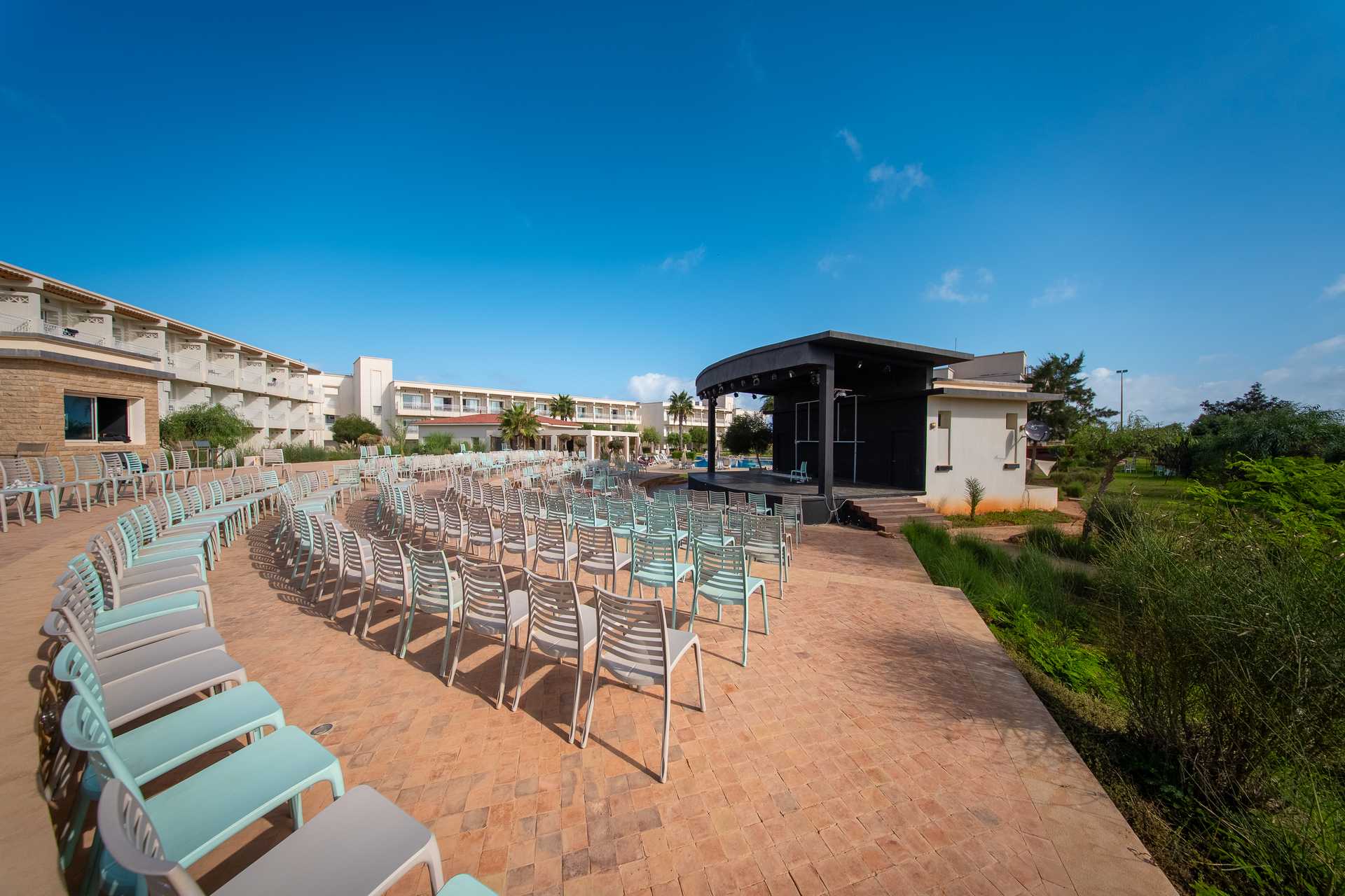 Radisson Blu Resort Saidia Beach 5* - vonkajšia terasa s posedením