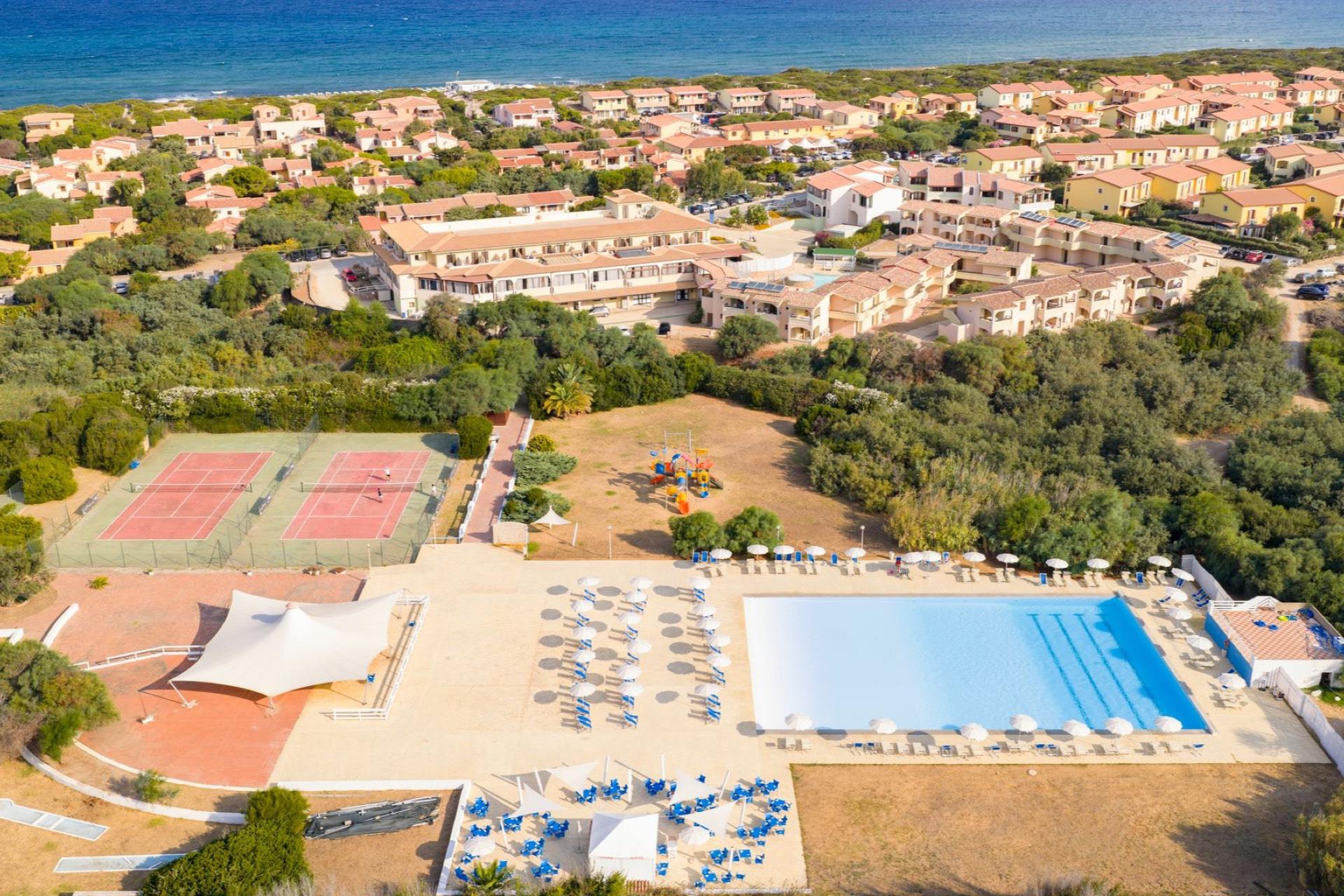 Mimose Beach Village  4*