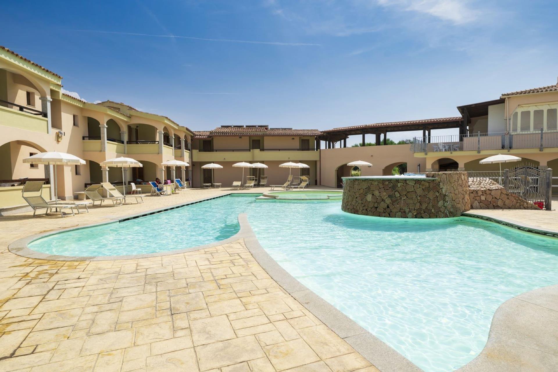 Mimose Beach Village  4* - bazén