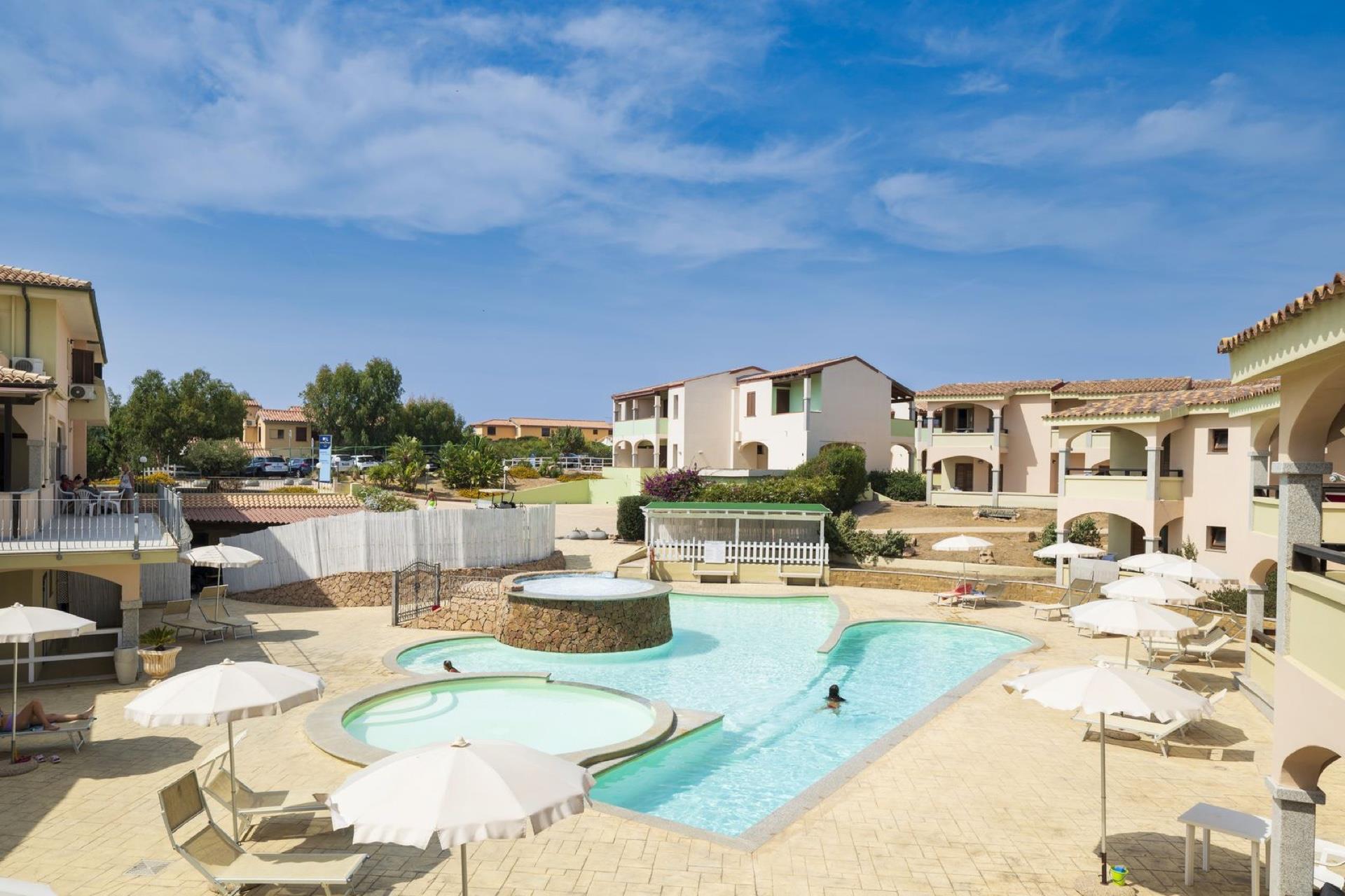 Mimose Beach Village  4* - bazén