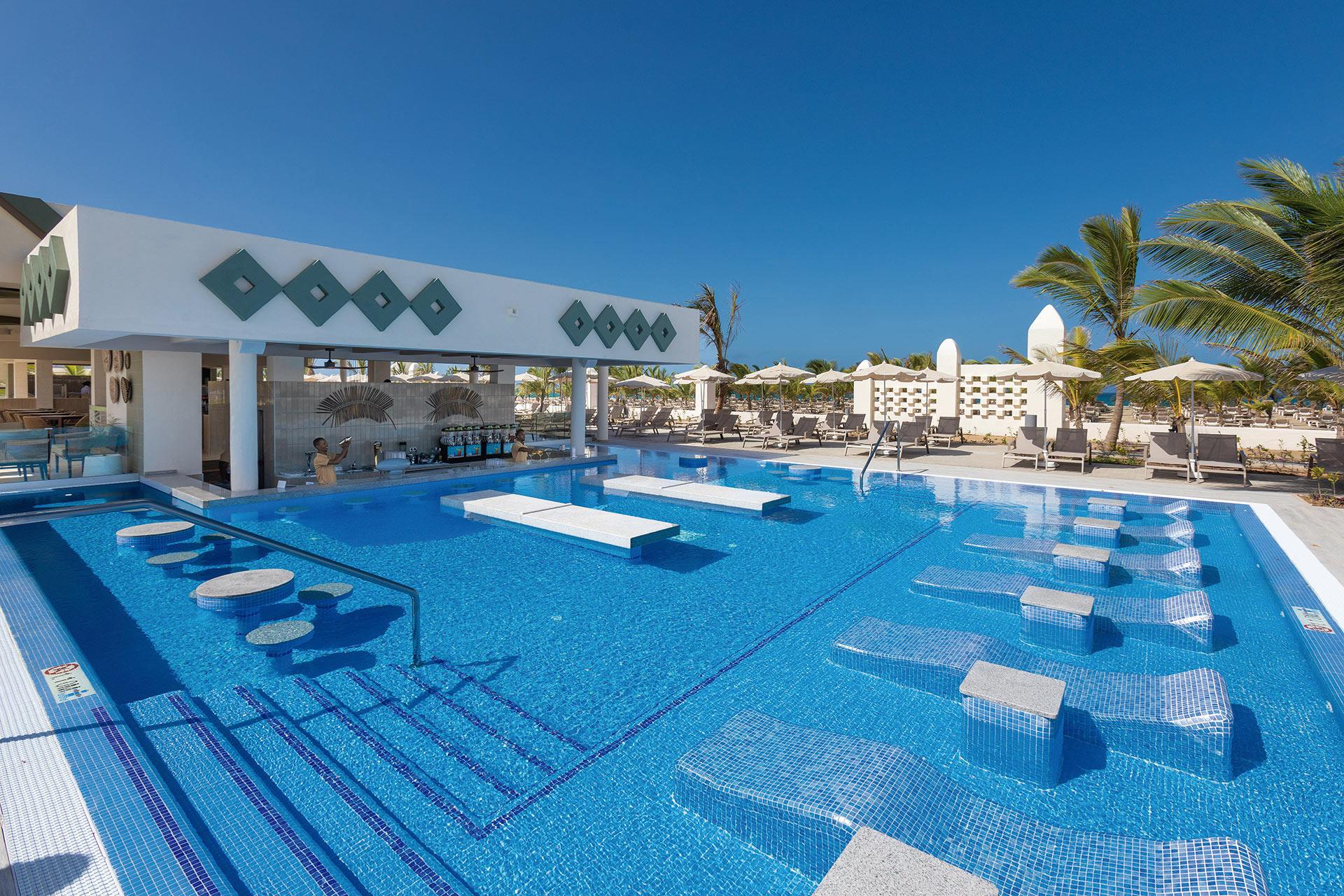 Riu Karamboa 5* - bazén