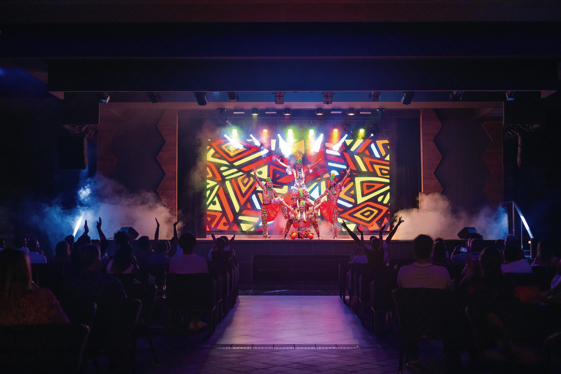 Riu Karamboa 5* - večerný program