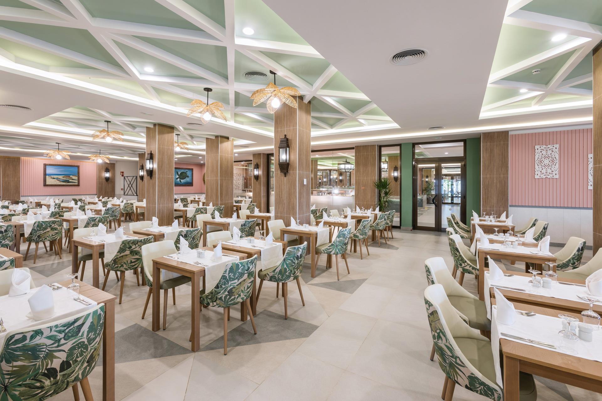 Riu Karamboa 5* - hlavná reštaurácia
