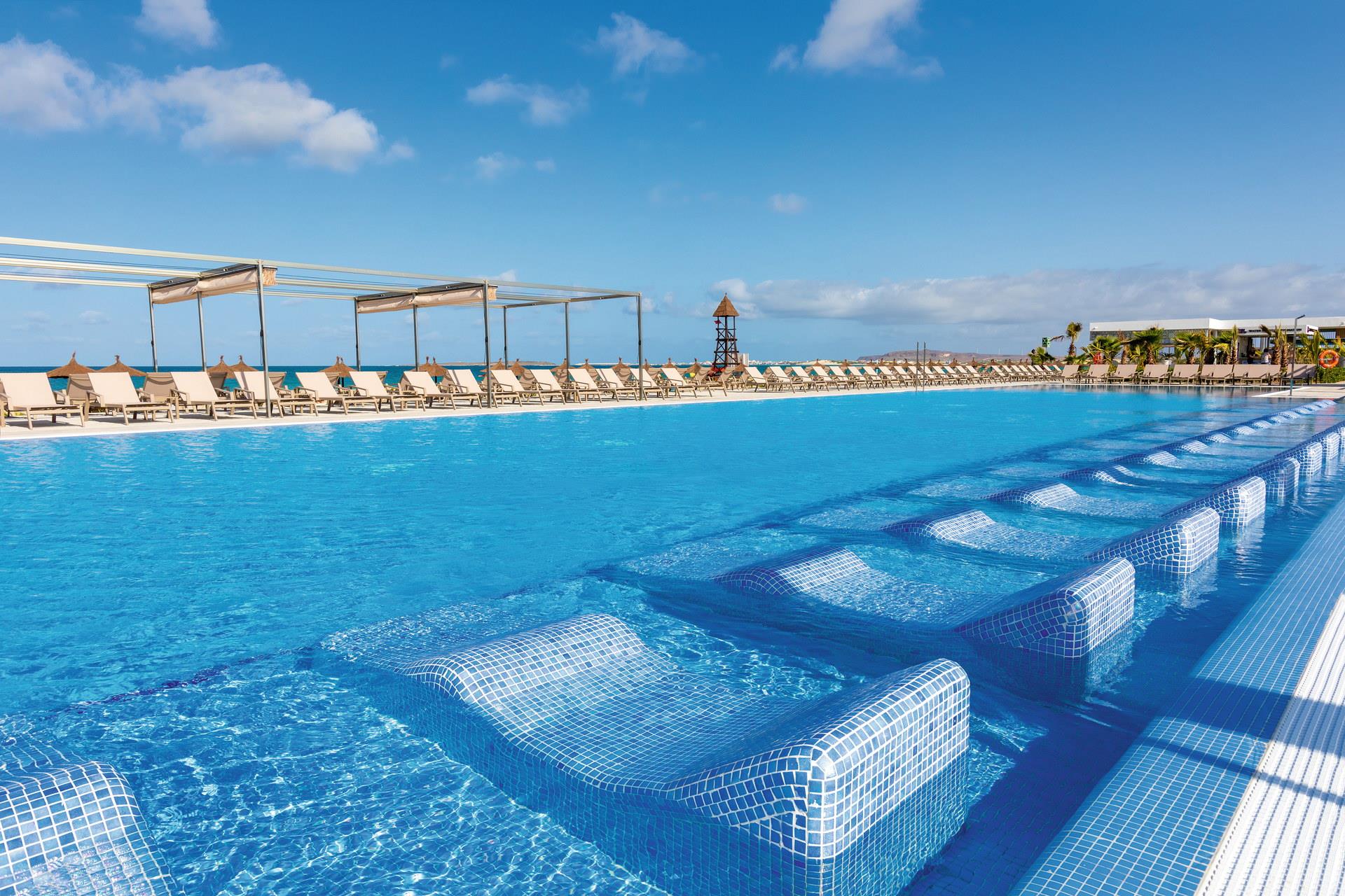 Riu Palace Boavista 5* - bazén
