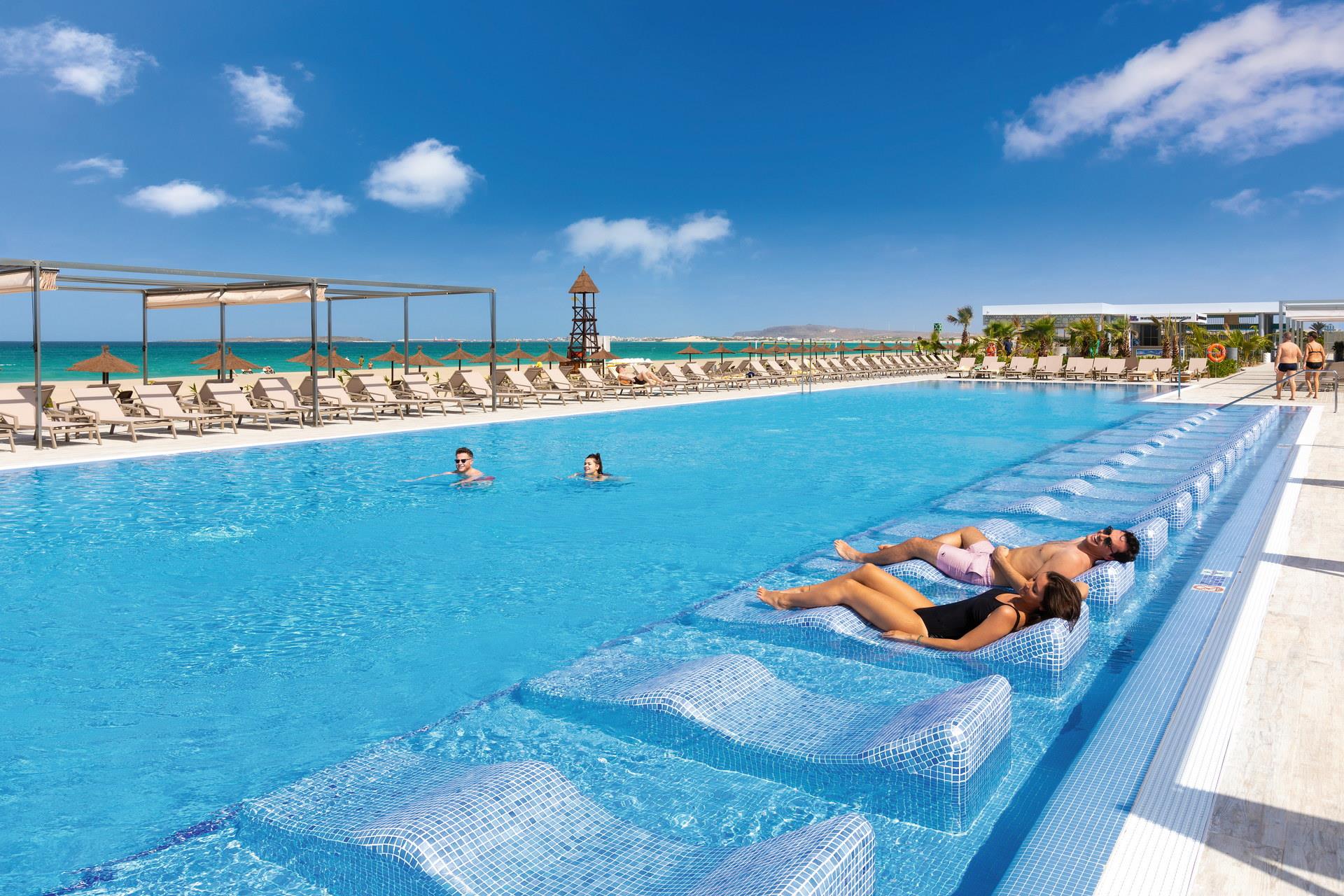 Riu Palace Boavista 5* - bazén