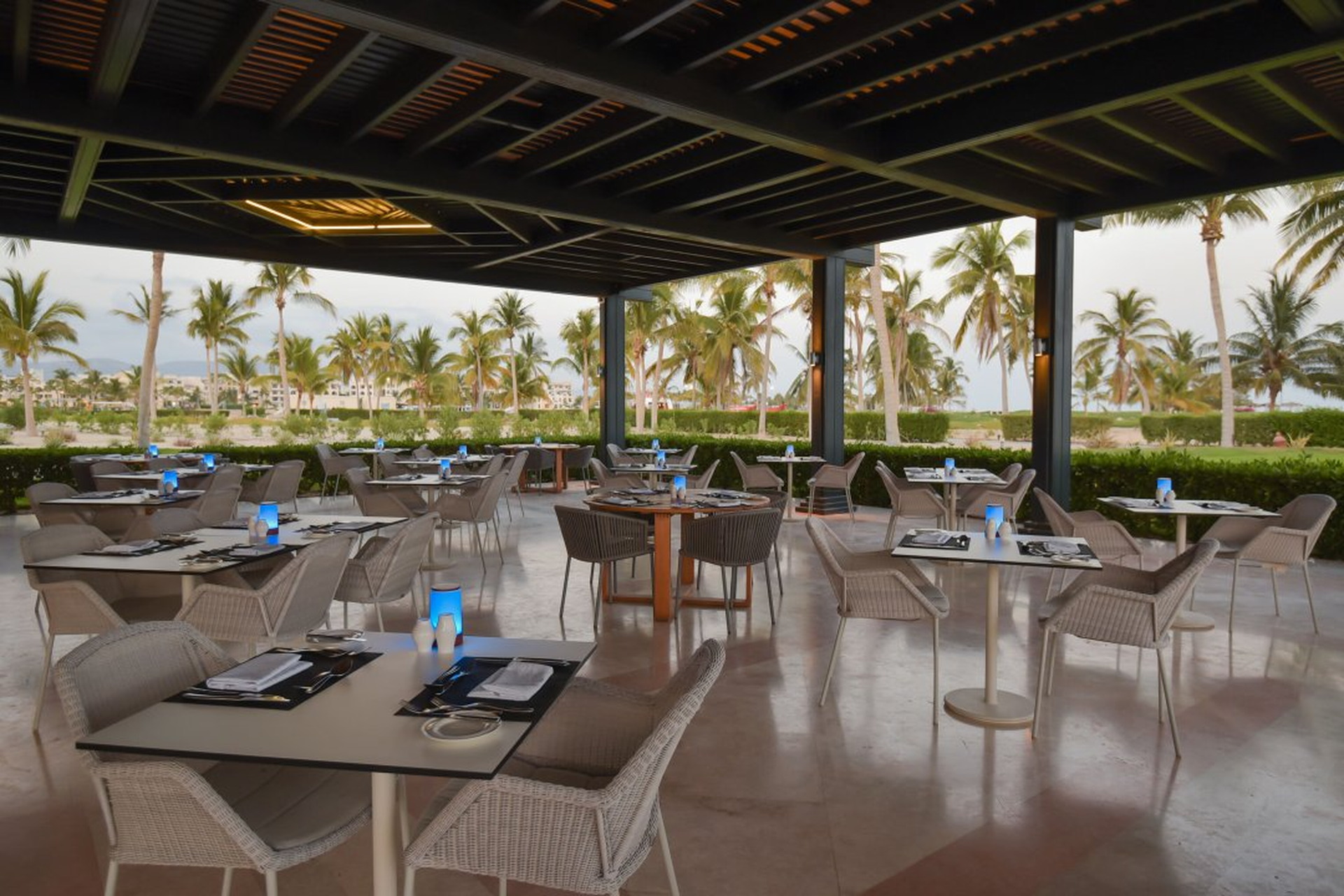 Salalah Rotana Resort 5* - reštaurácia