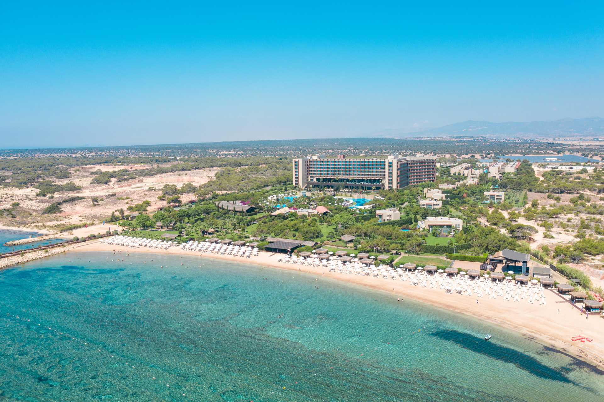Concorde Luxury Resort & Casino 5* - piesková pláž