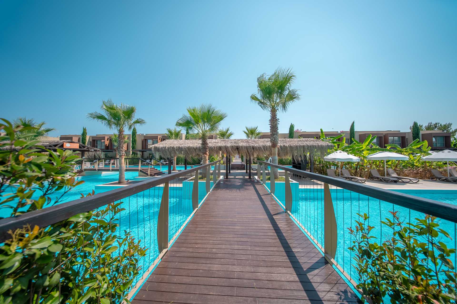 Concorde Luxury Resort & Casino 5* - vonkajší bazén