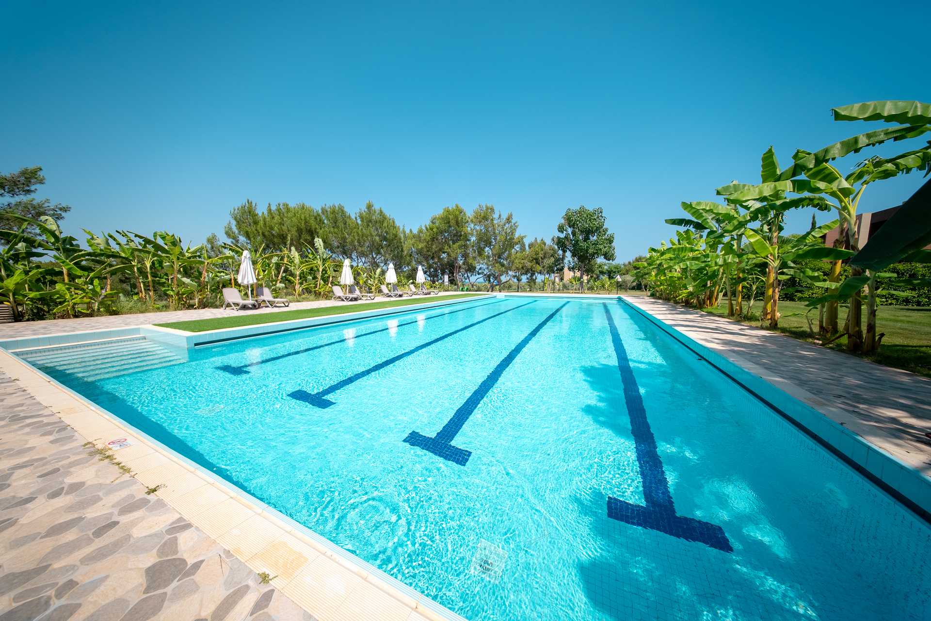 Concorde Luxury Resort & Casino 5* - plavecký bazén
