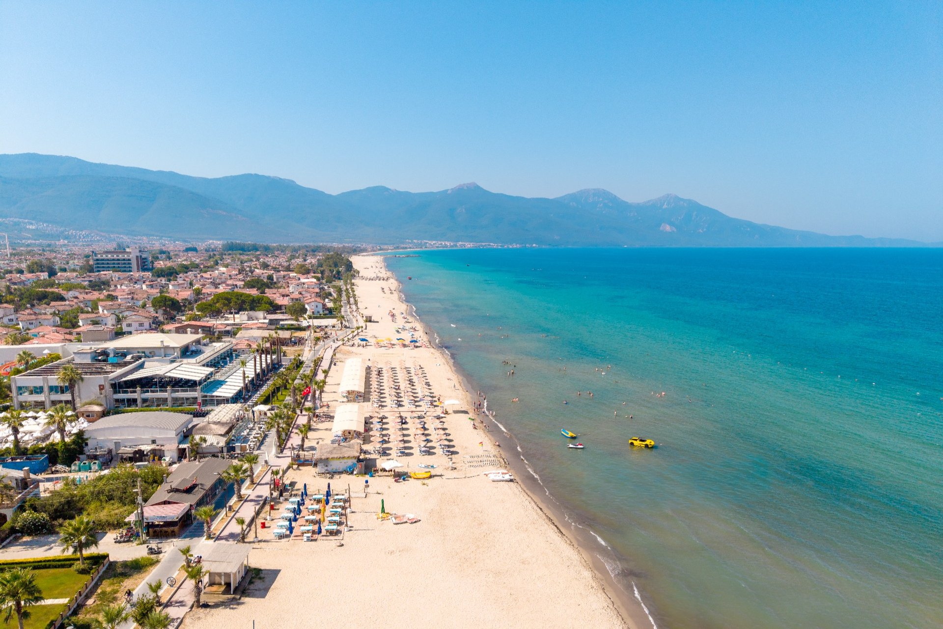 Palm Wings Beach Resort & SPA 5* - letecký pohľad na pieskovú pláž a pobrežie