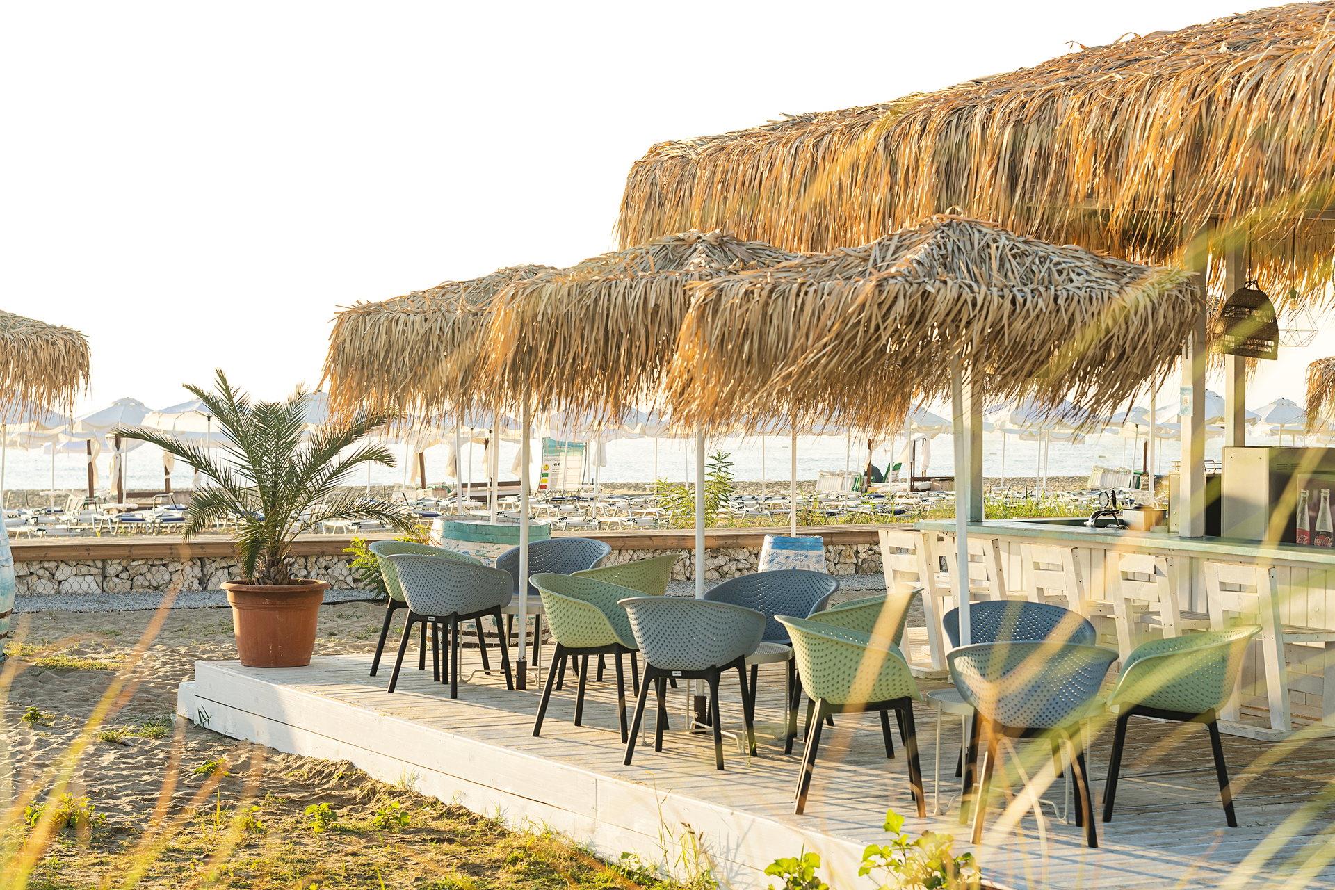 Sunrise All Suites Resort 4* - plážový bar