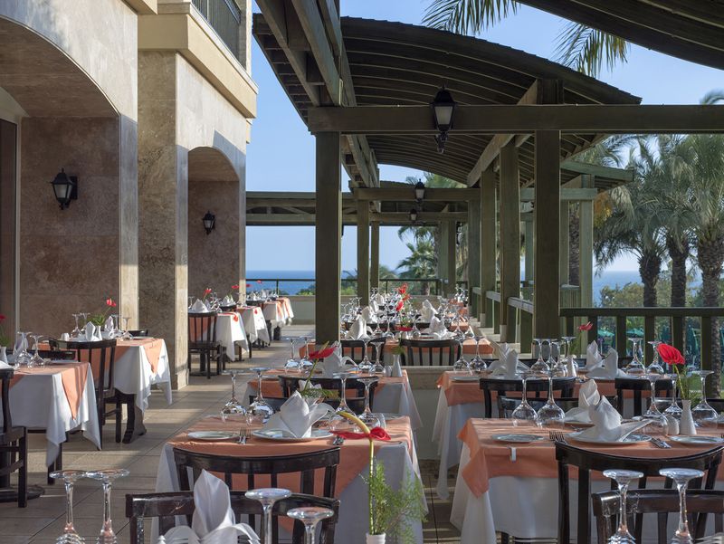 Dobedan Beach Resort Comfort 5* - reštaurácia