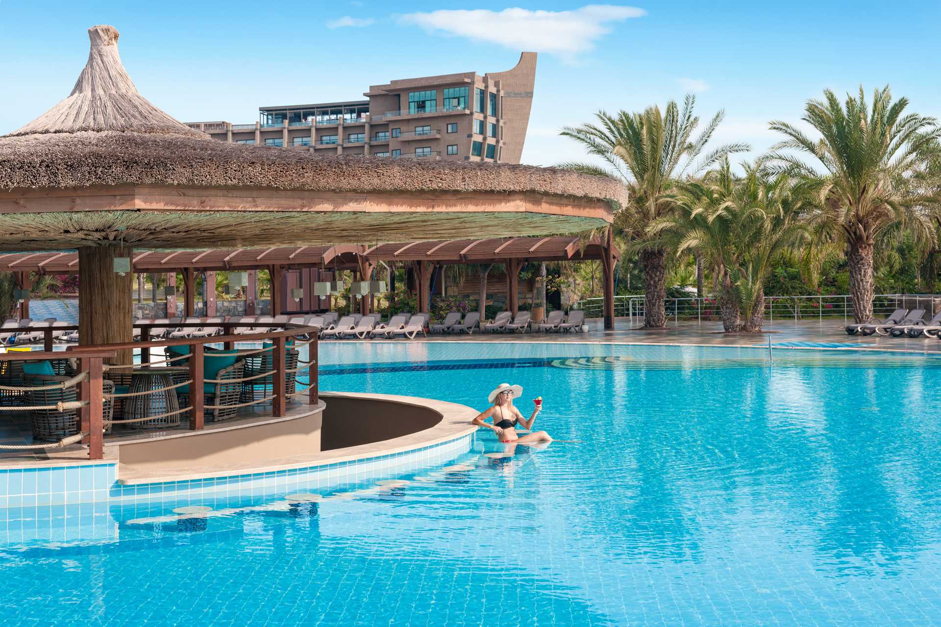 Noah's Ark Deluxe Hotel & SPA 5* - bazén s barom