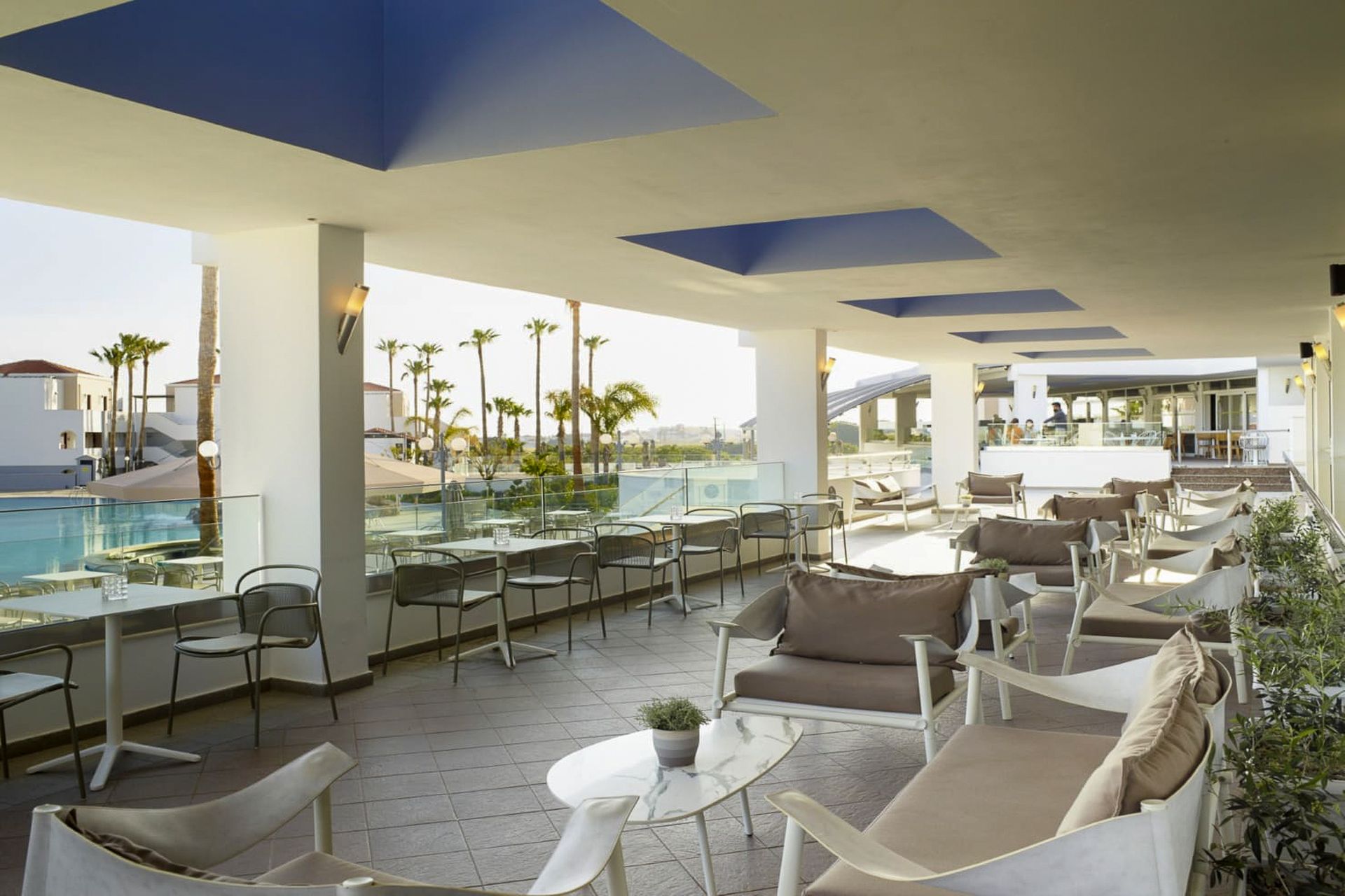 Atlantica Marmari Palace 5* - bar pri bazéne