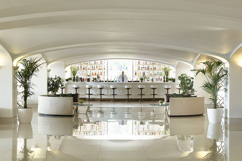 LUX.ME Daphnila Bay Dassia 5* - bar