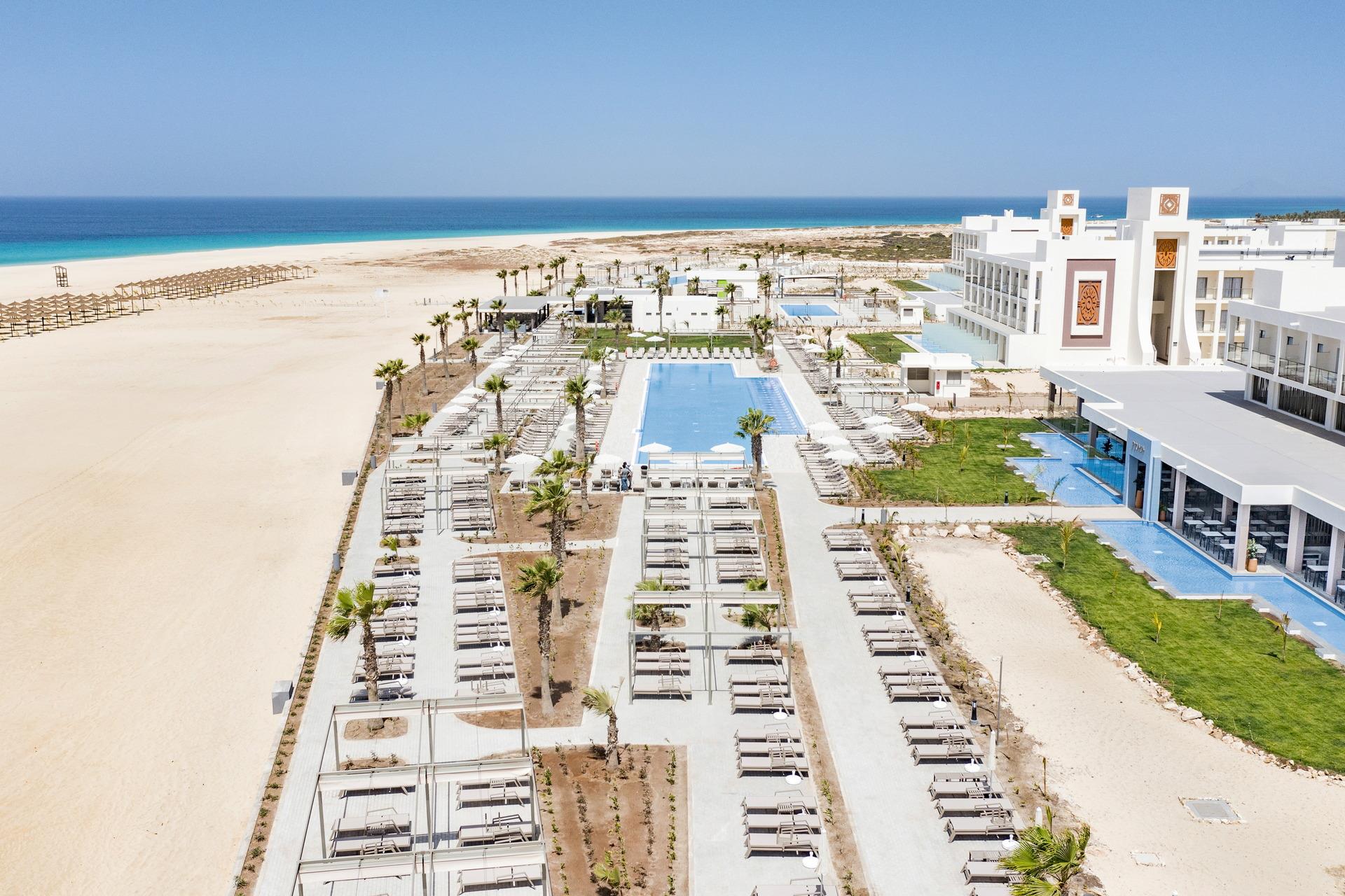 Riu Palace Santa Maria 5* - nádherná pláž s jemným bielym pieskom priamo pri hoteli