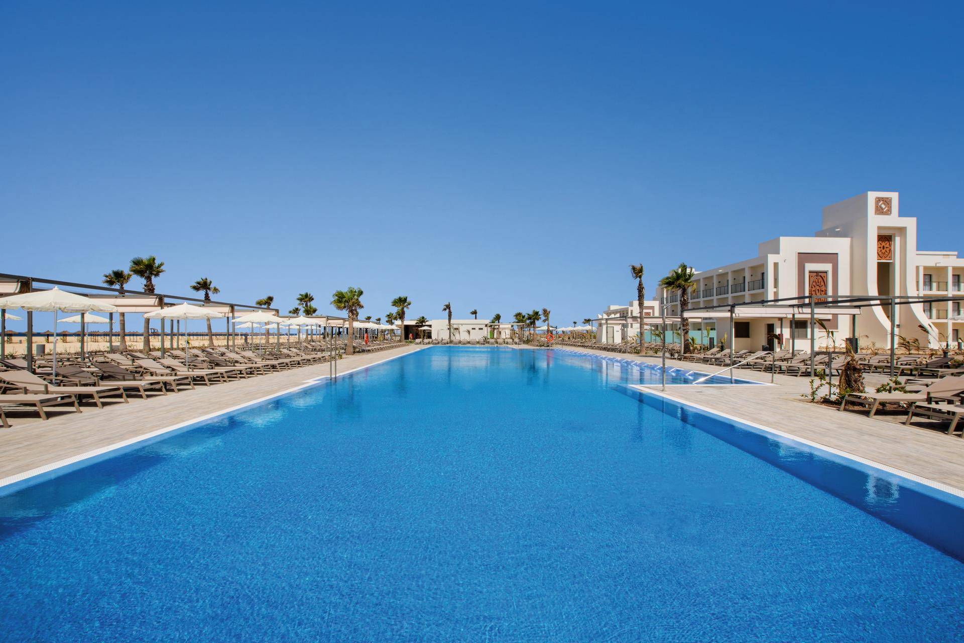 Riu Palace Santa Maria 5* - bazén