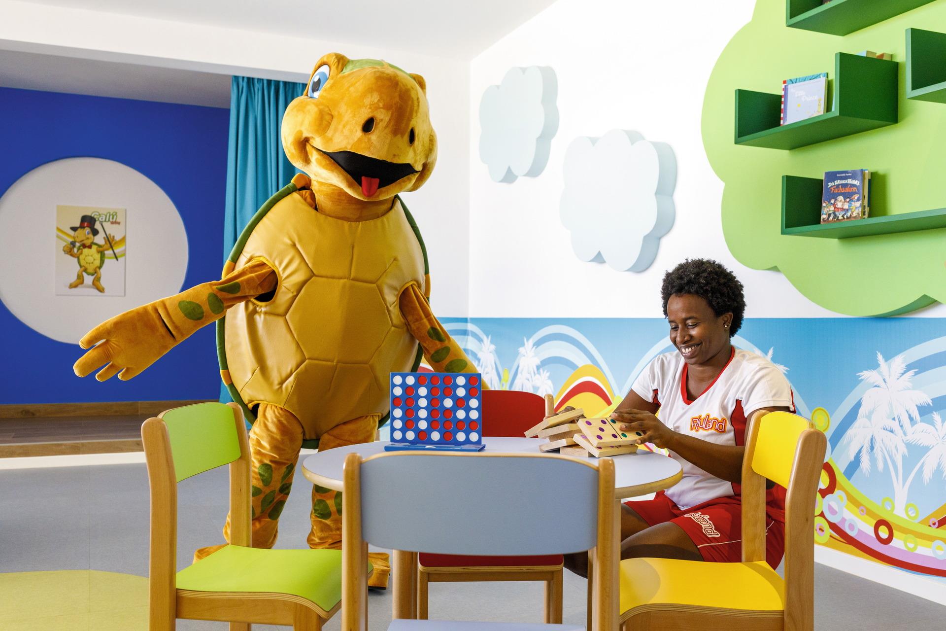 Riu Palace Santa Maria 5* - miniklub