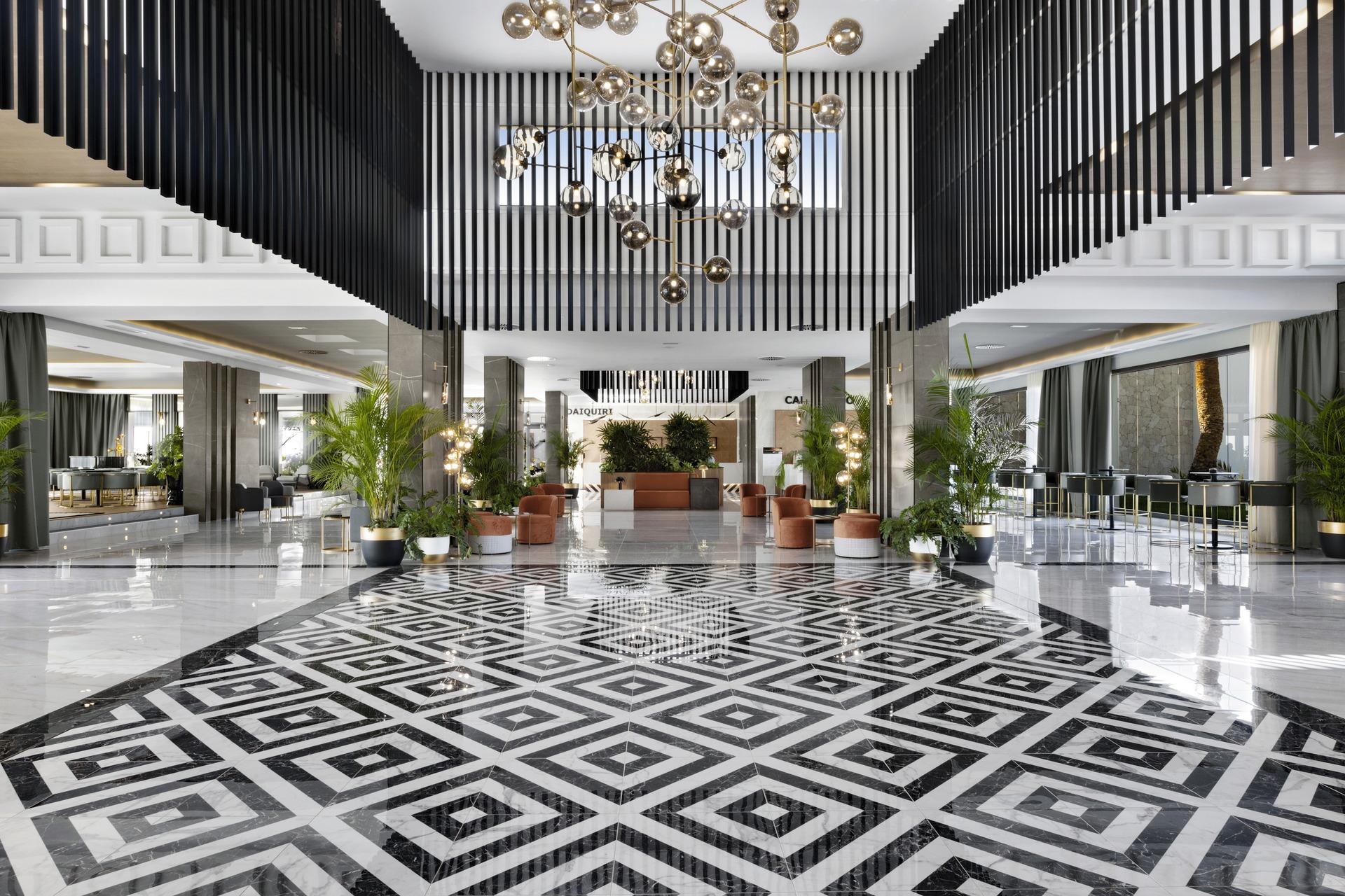 Riu Palace Santa Maria 5* - lobby