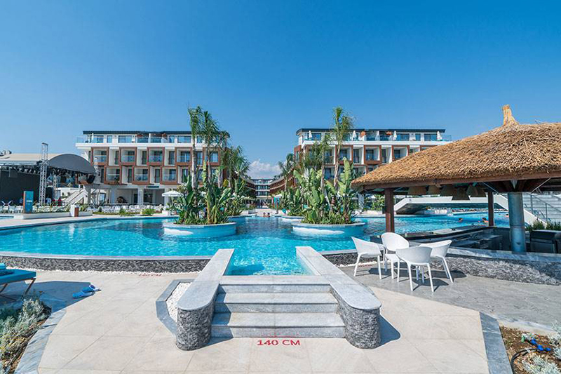 Liberty Fabay 5* - bazén