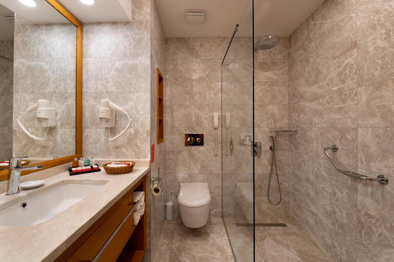 Miramare Queen Hotel 5* - izba