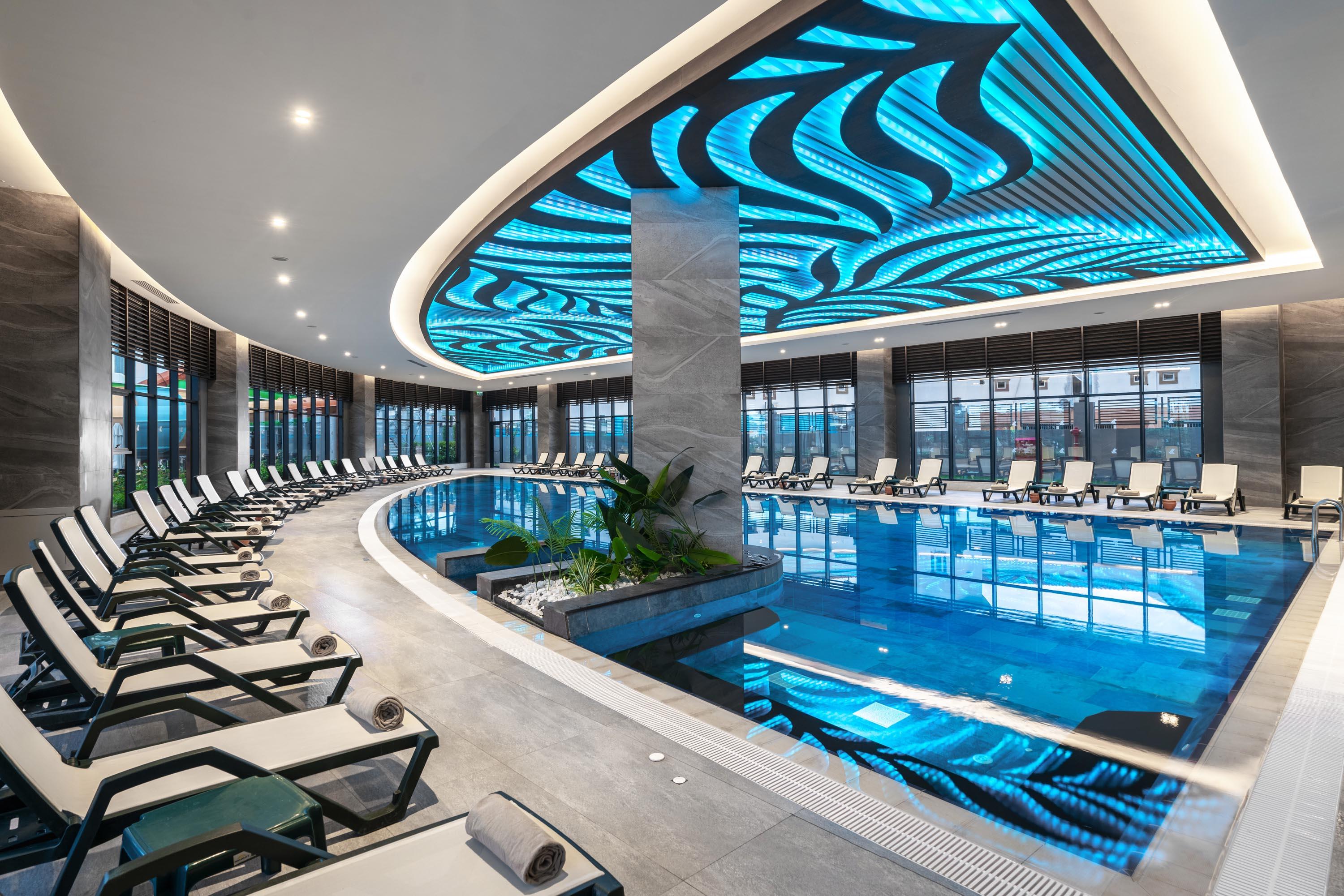 Kirman Calyptus Resort & SPA 5* - vnútorný bazén