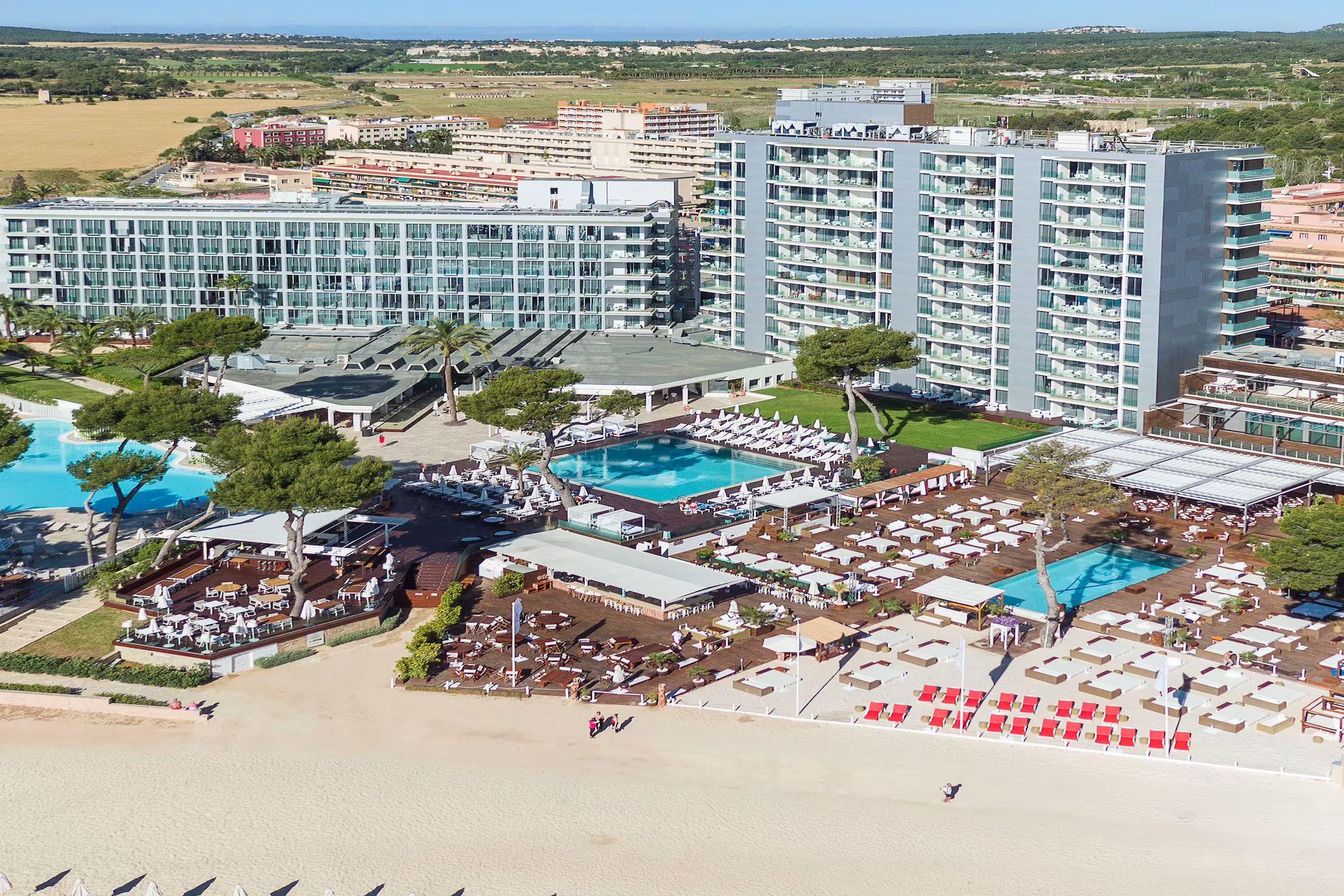 Melia South Beach 4* - pláž