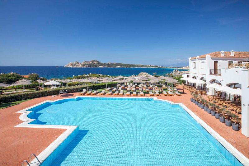 Mangia's Santa Teresa Sardinia, Curio Collection by Hilton 5*
