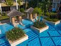 Efes Royal Palace Resort & SPA 5* - bazén