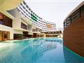 Cornelia Diamond Golf Resort & SPA 5* - bazén