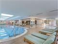 Alva Donna Beach Resort Comfort 5* - vnútorný bazén