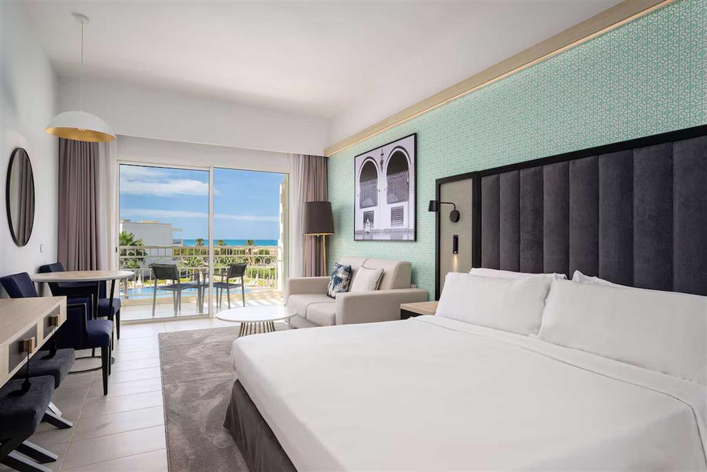 Radisson Blu Resort Saidia Beach 5* - komfortne zariadená superior izba