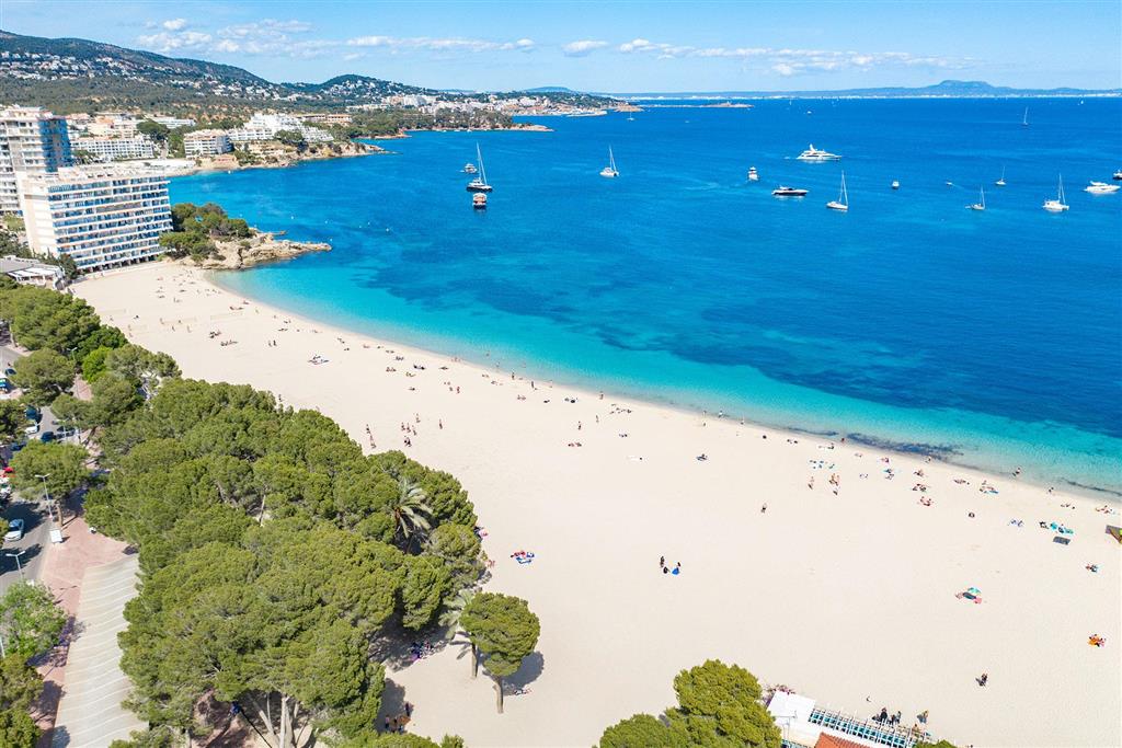 Sol Palmanova 4* - pláž