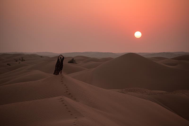 Západ slnka na púšti - Mirbat, Omán