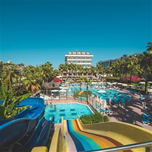 Trendy Palm Beach  5* - bazén so šmýkačkami