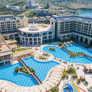 Efes Royal Palace Resort & SPA 5* - bazény