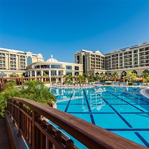 Efes Royal Palace Resort & SPA 5* - bazén