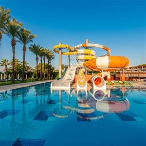 Cornelia De Luxe Resort 5* - bazén so šmýkačkami